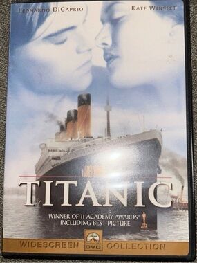 Titanic (Widescreen Collection) DVD - White/Blue Cover